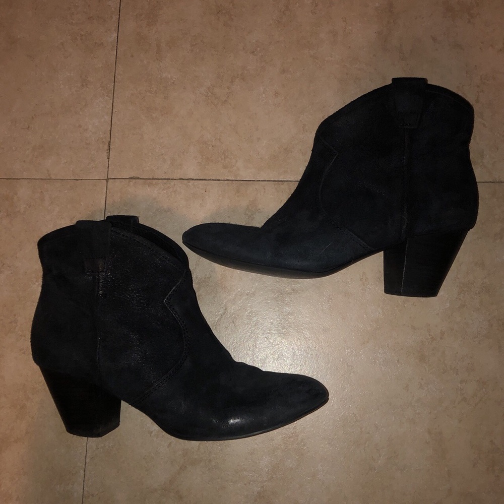 black ankle booties price flexible